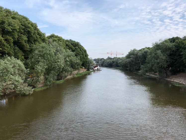 188564E7-D8DC-4F61-9F90-BCF99B72A2C8